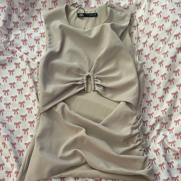 Zara Light Beige Ruched Sleeveless Blouse - Picture 1 of 2